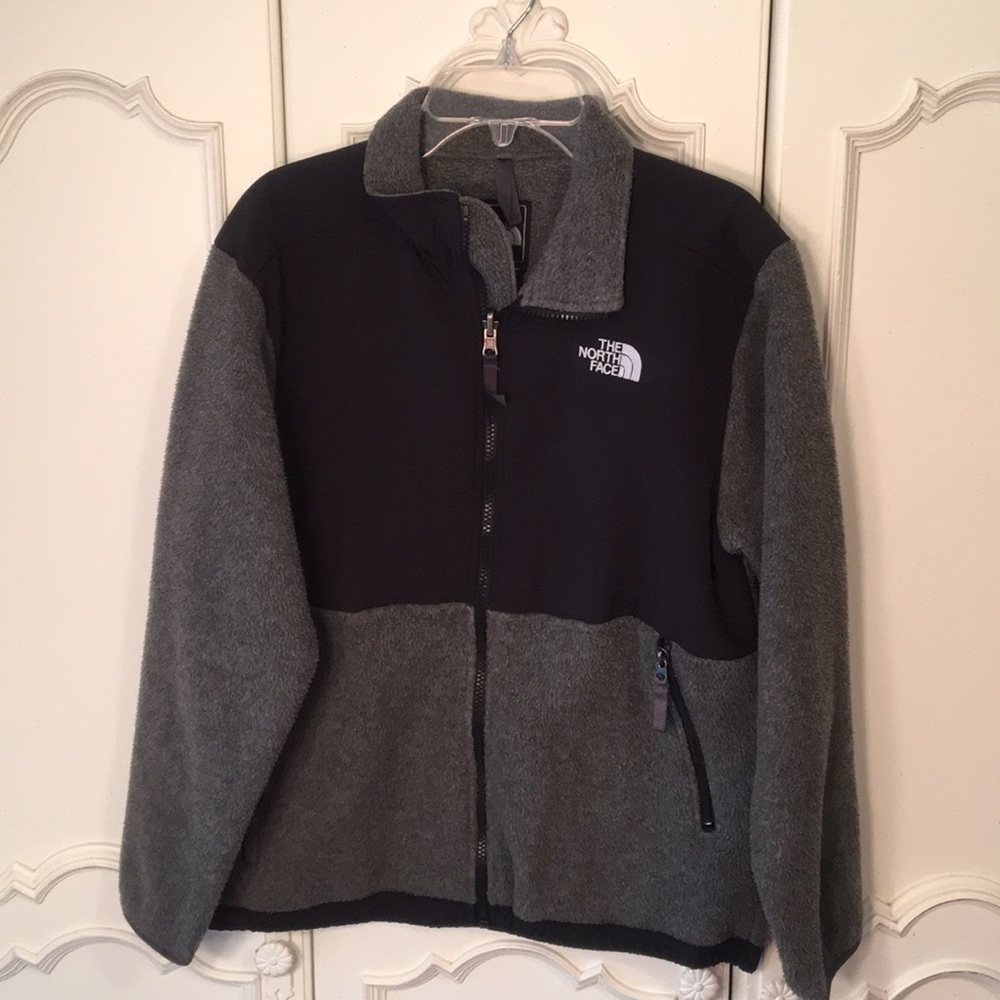 Classic Grey North Face fleece
